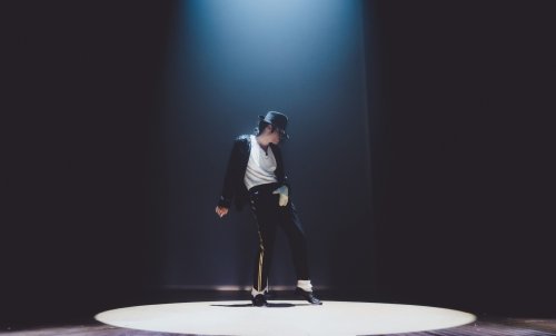 SacMjj-Amazing-Michael-Jackson-115-202362695812.jpeg