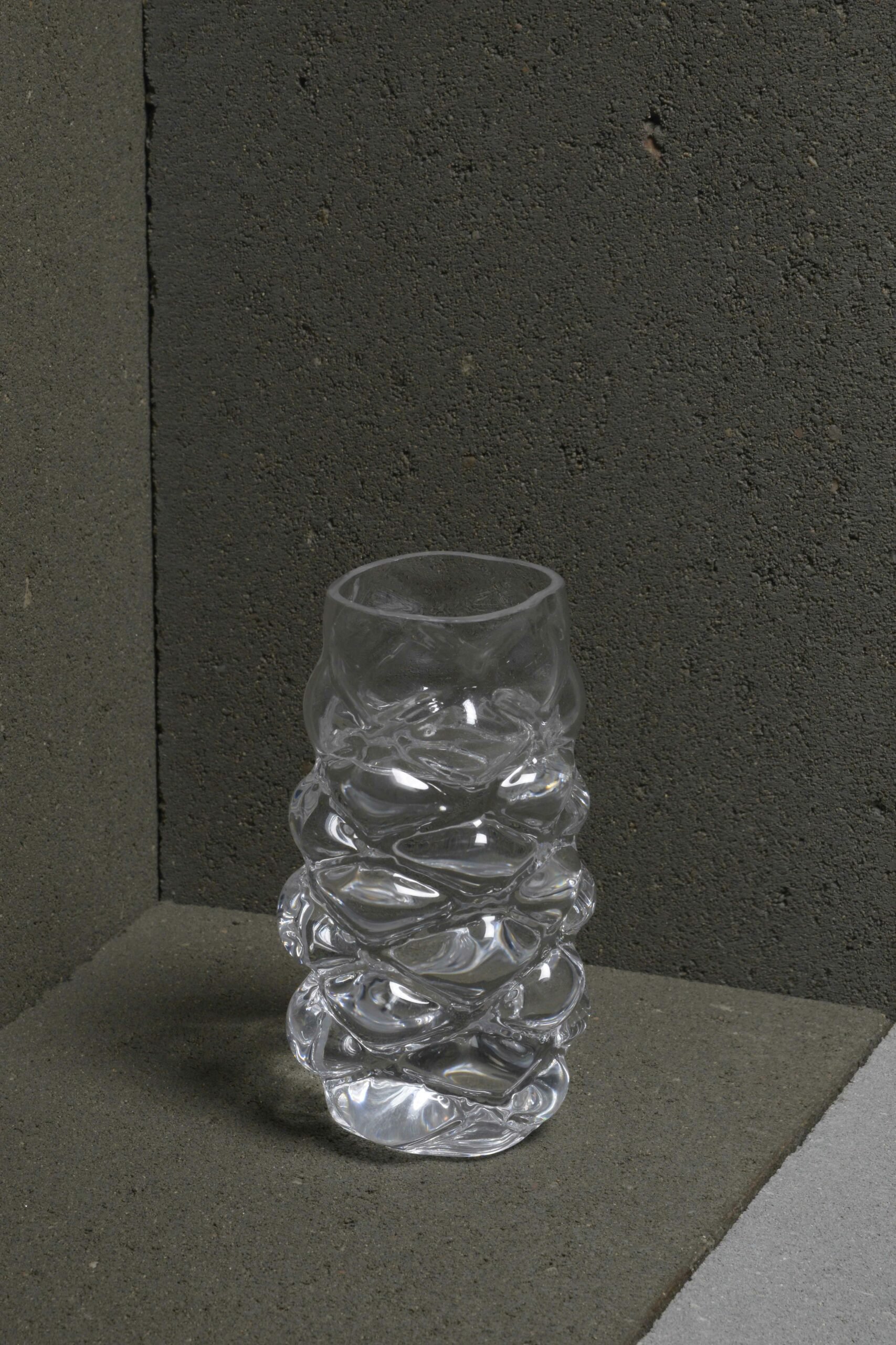 9-vystava-remeslo-x-dizajn-pohar-na-vodu-autor-Martin-Mjartan-scaled.jpeg