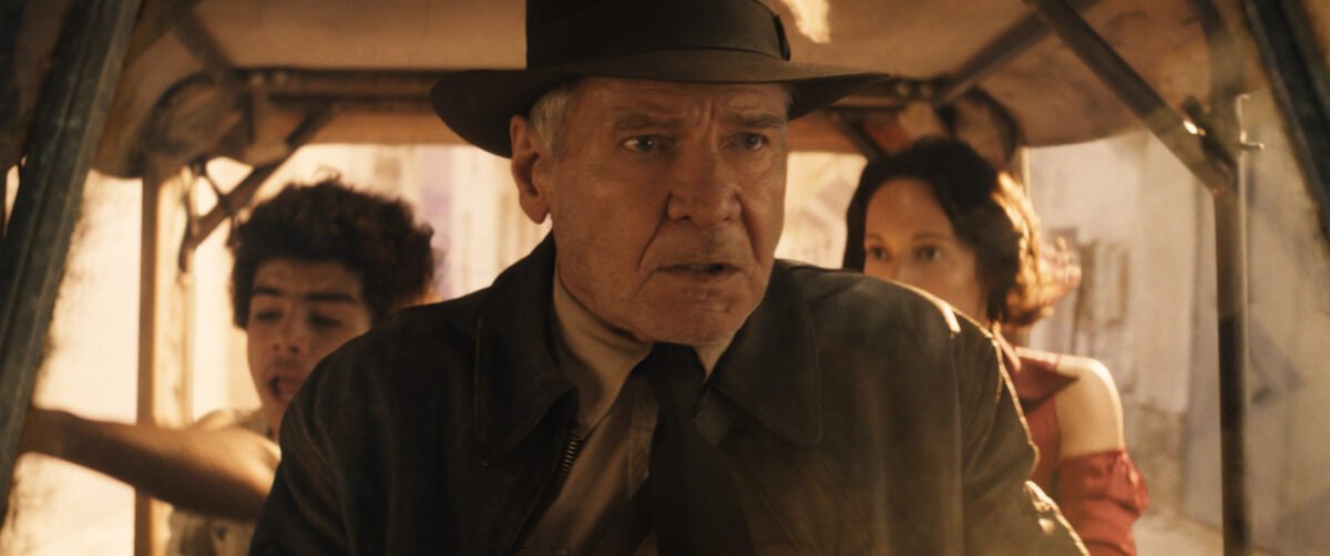 indiana-jones-a-nastroj-osudu-02.jpg