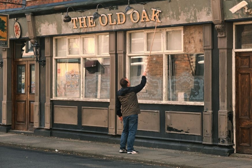 the-old-oak-01.jpg