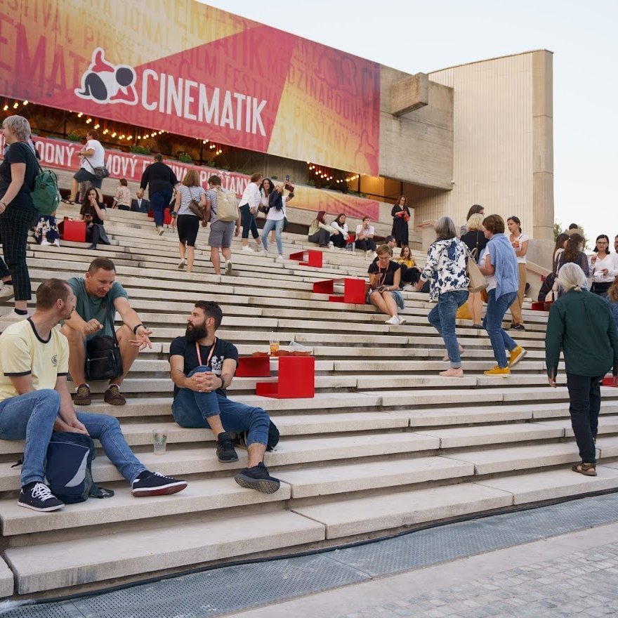 Skvelé domáce dokumenty aj temné filmy o rodine. Cinematik poodhaľuje svoj program
