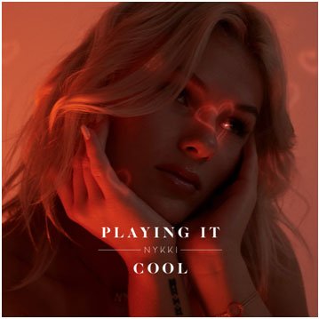 Nykki zdieľa optimistický kúsok popovej dokonalosti ‘Playing It Cool’