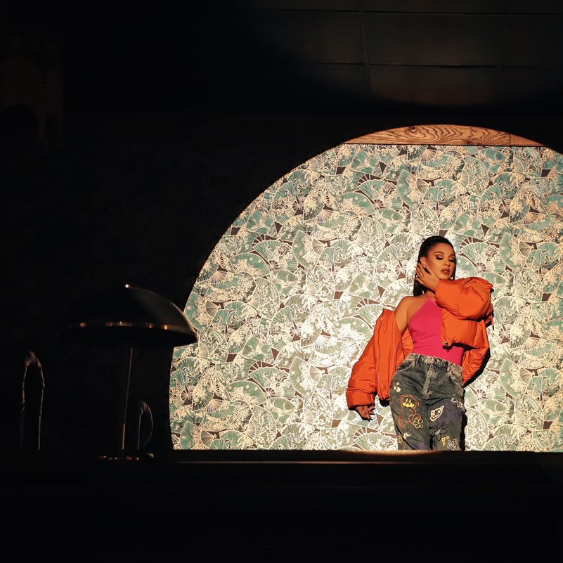 R&B diva sa vracia na hudobnú scénu!   Anita Soul  so skladbou “Lepšie mi je” predznamenáva nový album.