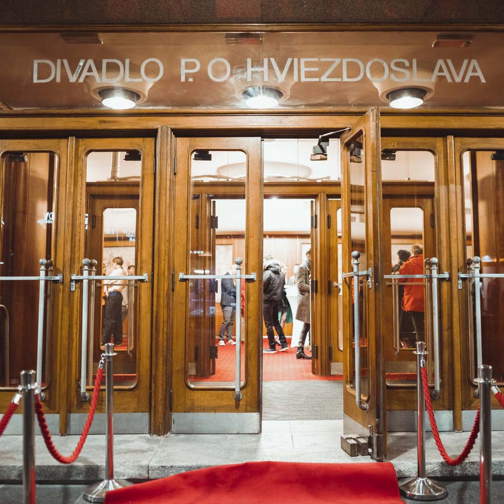 Bratislava má prvú mestskú divadelnú scénu