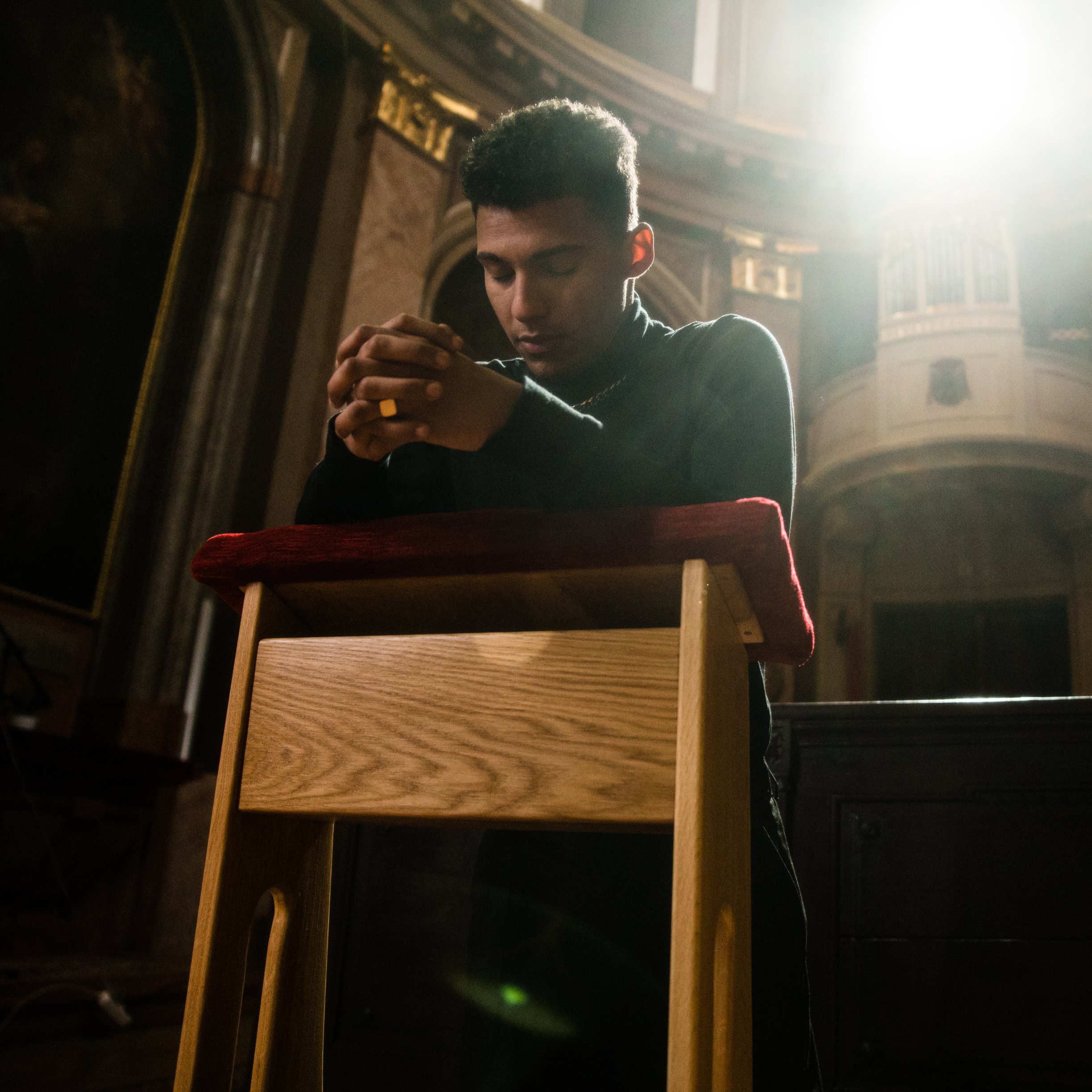 Po skladbe “Už navždy” prinášajú  Illuminate ďalšiu skladačku k hudobnému projektu!