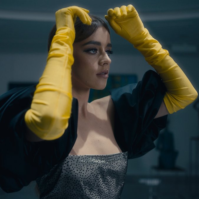 Svojím debutom púta pozornosť. Speváčka Frederika hviezdi v duete s Majkom Spiritom