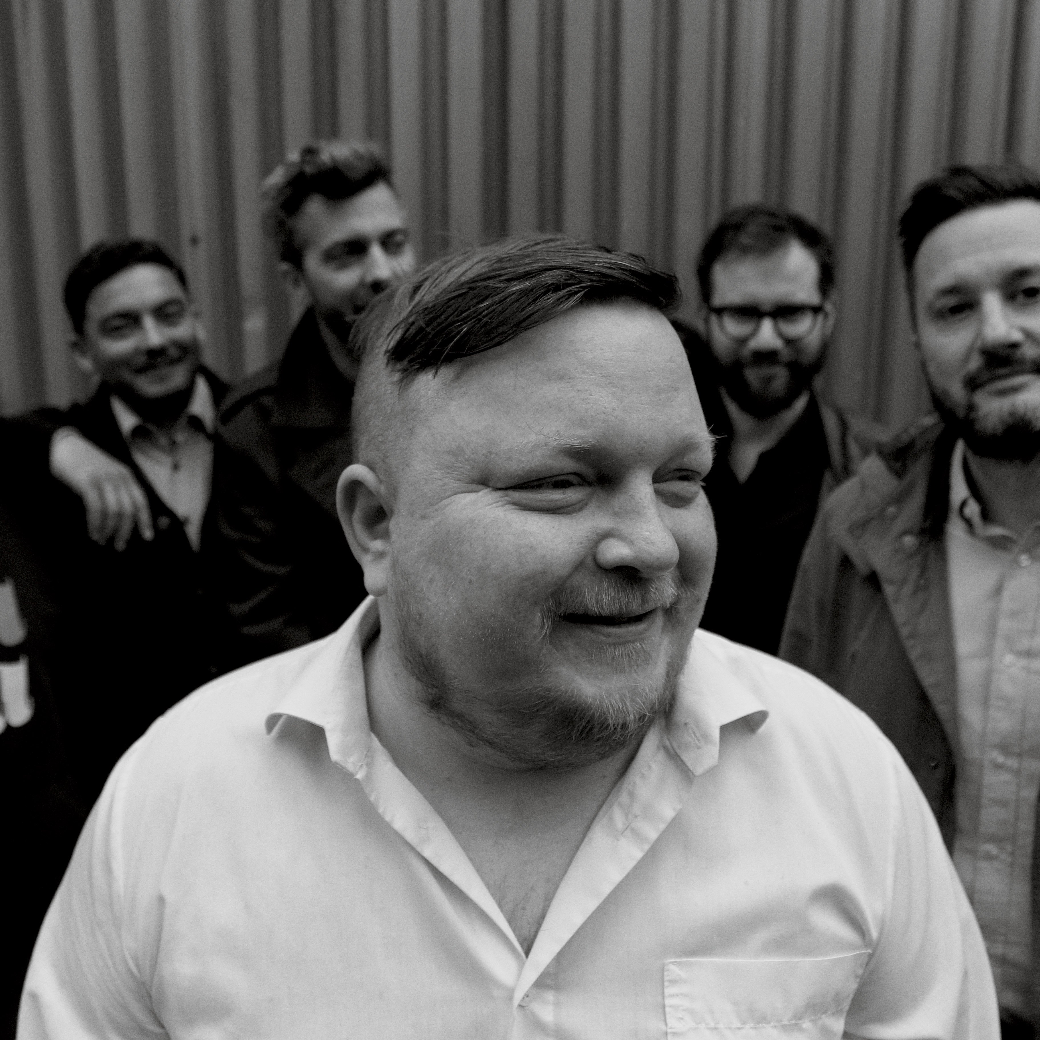 Skupina Para odštartuje Na ceste Tour v Brne spolu s Pudingom pani Elvisovej