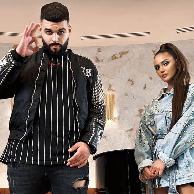 Boki sa vracia na scénu vo veľkom štýle! So speváčkou Fejbs predstavili spoločnú skladbu "Nikto z nás"!