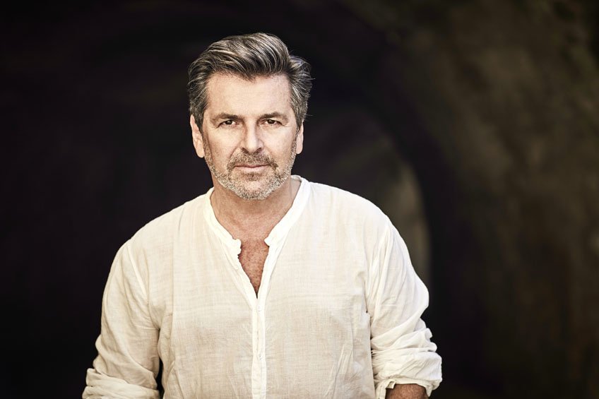 Thomas-Anders-Pressefoto-01-Credit-Ben-Wolf.jpeg