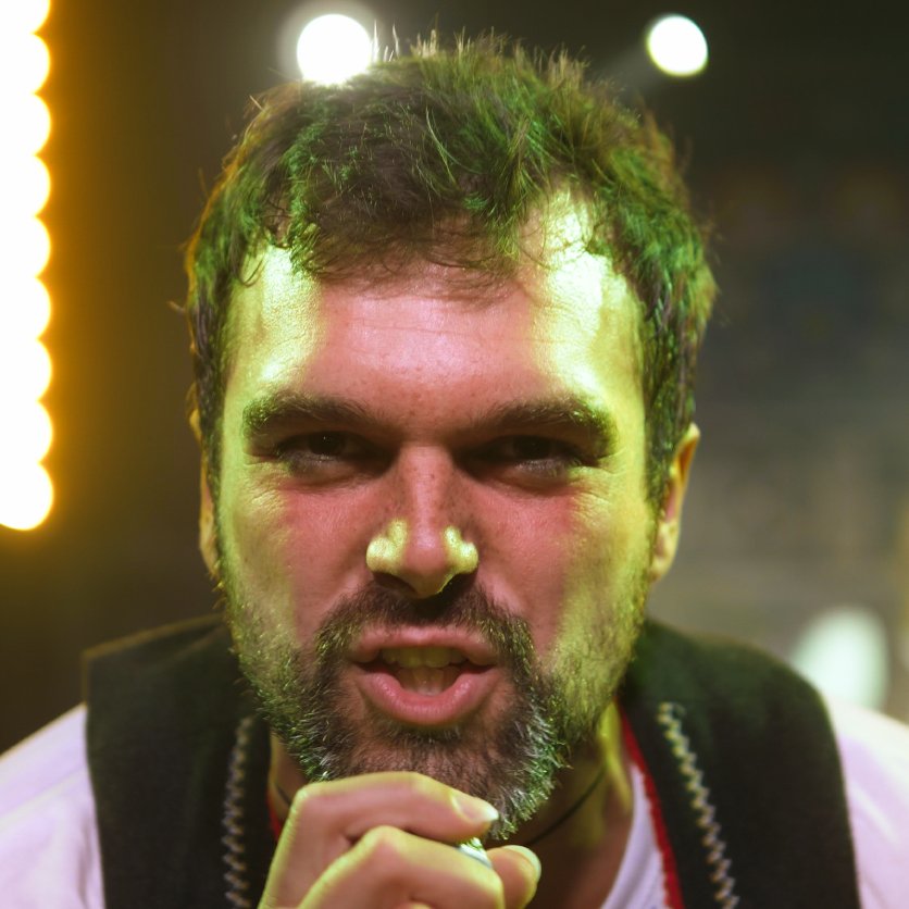 Kapela Dora dáva nový význam ľudovej piesni v novinke Kde si bola?