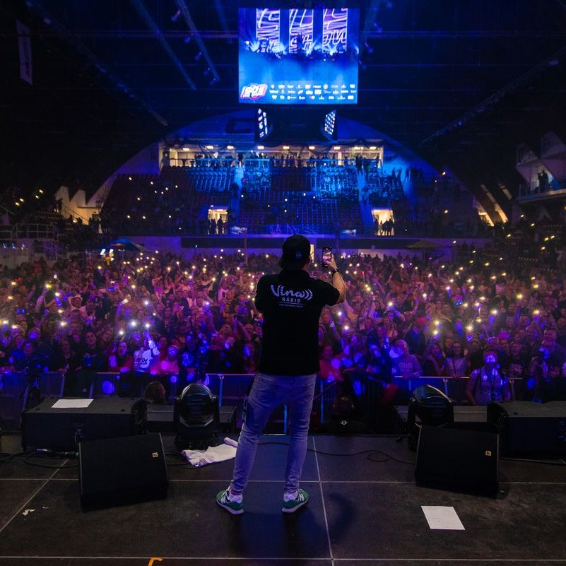 Tipsport aréna sa pripravuje na najväčšiu show roka, vrátia sa 90-te roky s novým hudobným obsadením!
