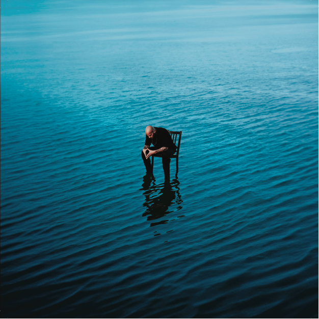 Majself s Fillipianom vydávajú spoločný album Update! Album pokrstili 3 skladbami Androméda, Miesta, Pepermint..