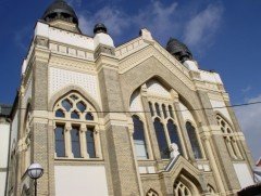 events/2019/06/admid0000/images/synagoga_NR_2.jpg